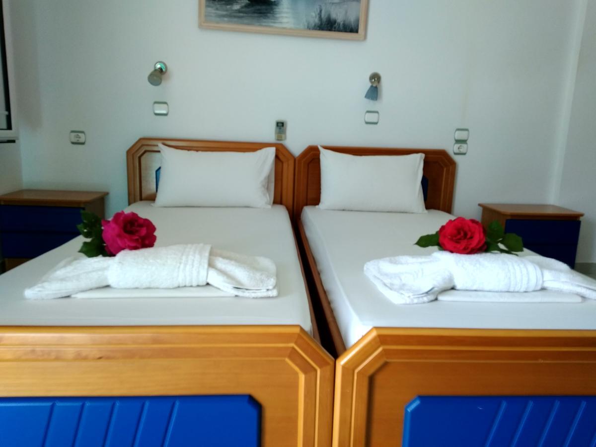 Palmyra Beachfront Apartment *