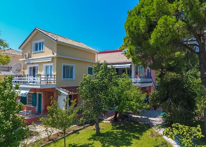 Palmyra Beachfront Studios